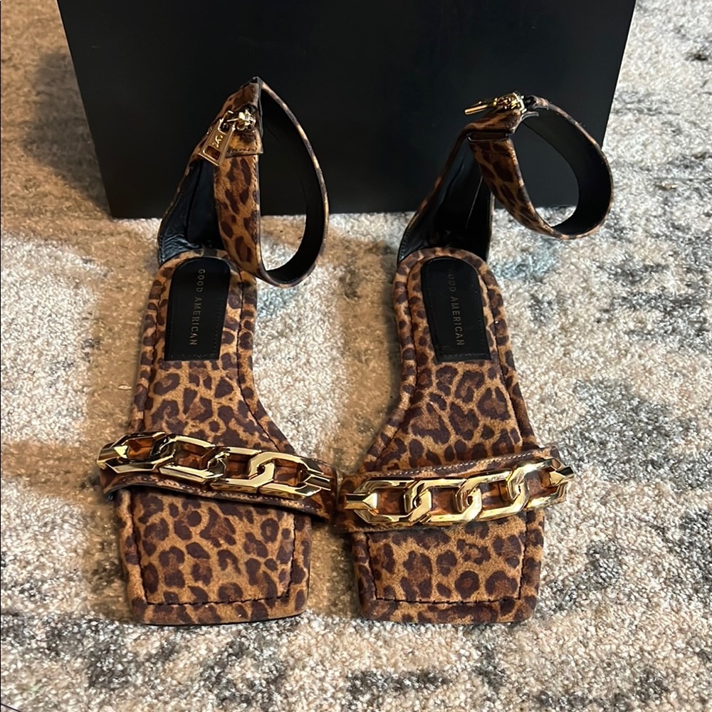 Good American Leopard Sandals with Gold Chain
